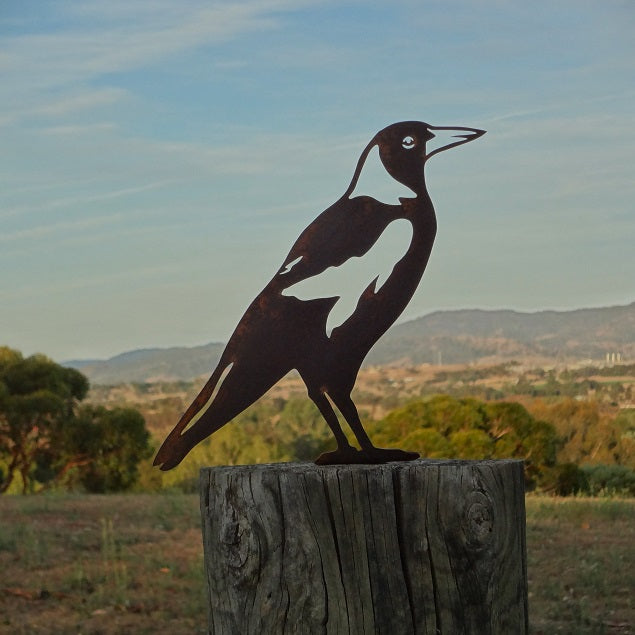 Magpie - Fence topper